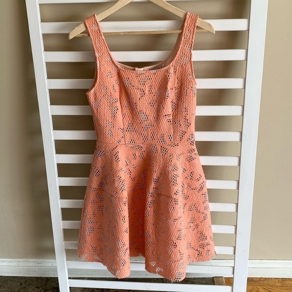 asos Fit & Flare Floral Embroidery Textured Peach Mini Dress Size 6 - Picture 2 of 15